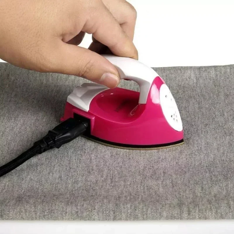 مكواة كهربائية صغيرة محمولة لل - مراجعة Mini Iron Travel وسعره