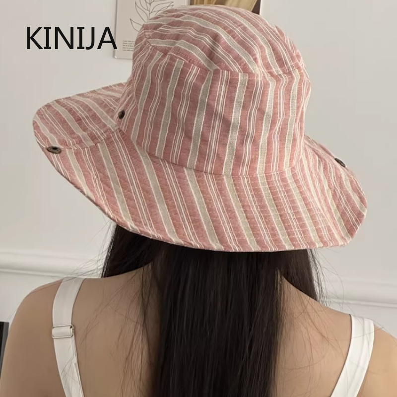 قبعة دلو نسائية مخططة بتصميم ك - مراجعة Travel Accessories Kmart وسعره