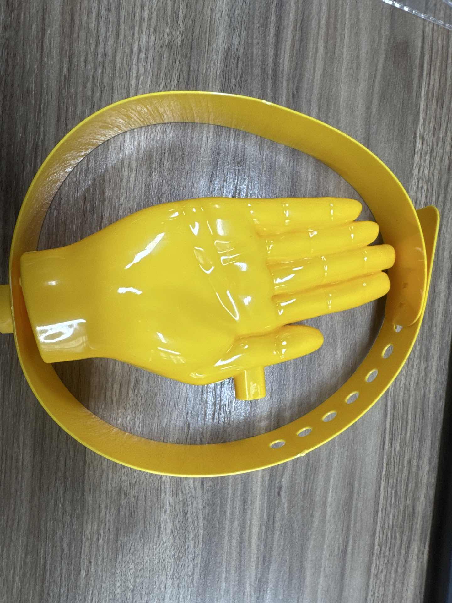 واقي شمس ثلاثي الأبعاد على شكل - مراجعة Travel Accessories To Gift وسعره