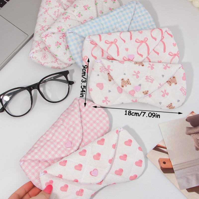 حافظة نظارات على شكل قلب من قم - مراجعة Travel Accessories Kmart وسعره