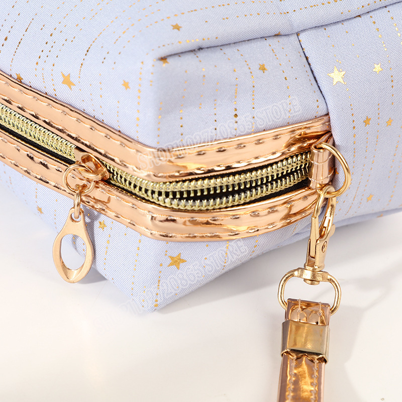 حقيبة مستحضرات التجميل من The  - مراجعة Travel Accessories Girls وسعره